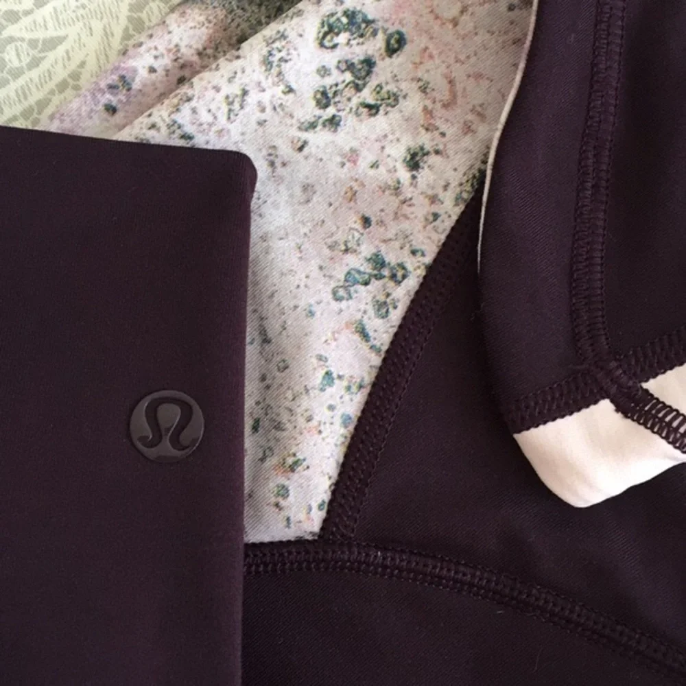Lululemon plum high waist crop pants